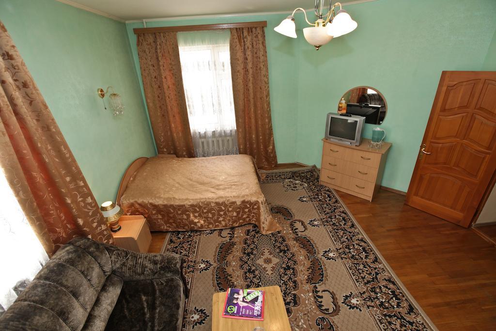 Domashny Ochag Hotel Krasnodar Quarto foto