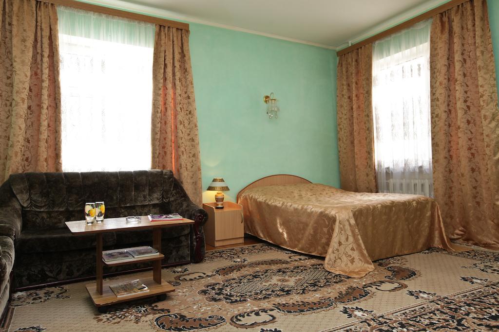 Domashny Ochag Hotel Krasnodar Quarto foto